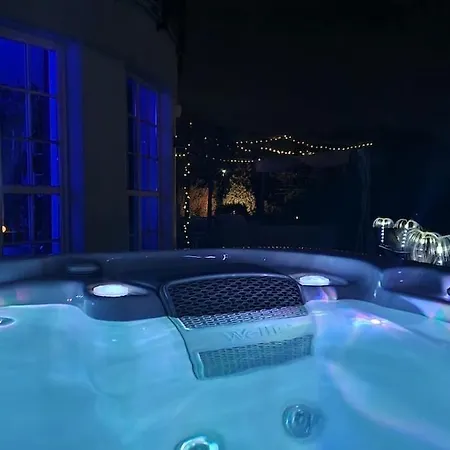 Strefa Zen Z Jacuzzi I Basenem Daire *