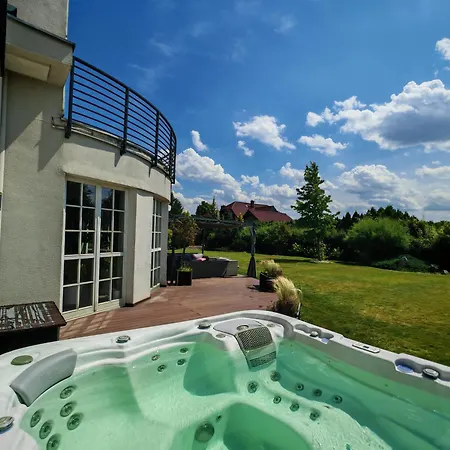 Strefa Zen Z Jacuzzi I Basenem *