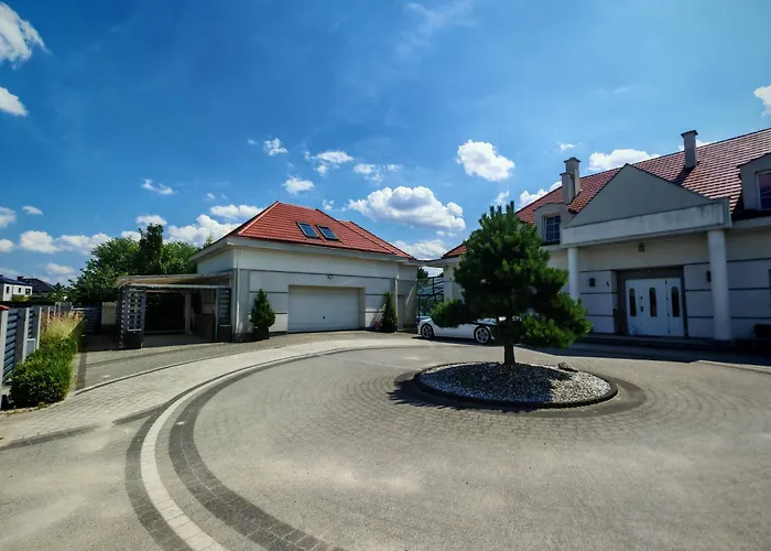 Strefa Zen Z Jacuzzi I Basenem Apartment *